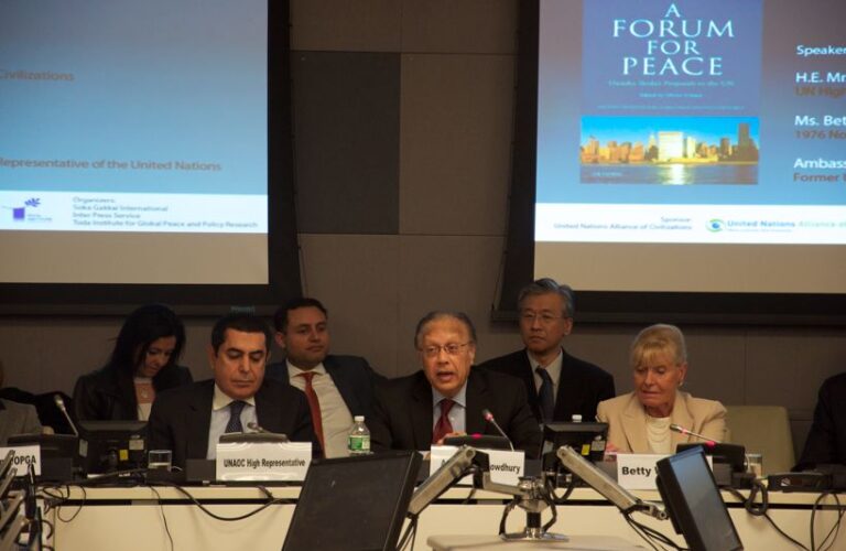 Photo (Left to Right): UN High Representative for the UNAOC, Ambassador Nassir Abdulaziz Al-Nasser; Ambassador Anwarul K. Chowdhury, former Under-Secretary-General and High Representative; 1976 Nobel Laureate Betty Williams | Credit: UNAOC/Aaron Fineman