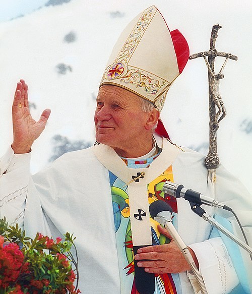 Pope John Paul II  Credit: Gregorini Demetrio, CC BY-SA 3.0