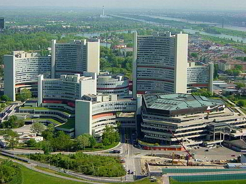 国連ウィーン本部で核廃絶展が開催される