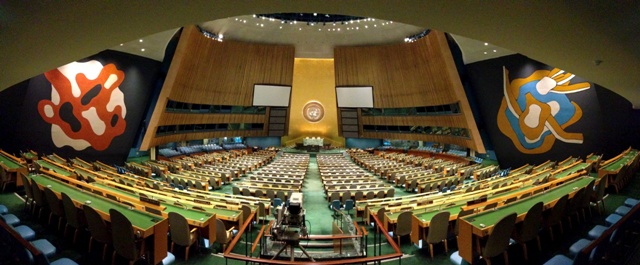 Panorama of the United Nations General Assembly, Oct 2012" by Spiff - Own work. Licensed under CC BY-SA 3.0 via Wikipedia
