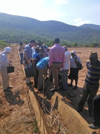 JICA’s Study Mission visiting project site of the “Irrigation Development for the Nyakomba Irrigation Scheme” / Embassy of Japan in Zimbabwe