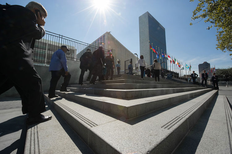 A view of United Nations Headquarters complex in New York City as seen from the Visitors’ Entrance. /UN Photo | Yubi Hoffmann.