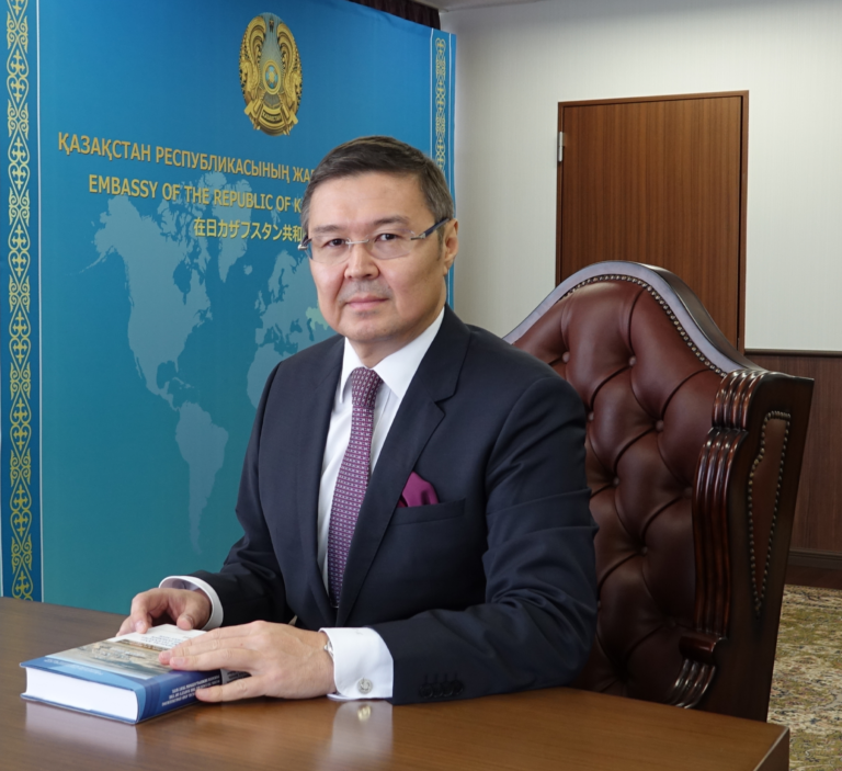 カザフスタンが成し遂げた「核兵器のない世界」：グローバル安全保障のために果たしたナザルバエフ初代大統領の貢献。(イェルラン・バウダルベック・コジャタエフ在日カザフスタン共和国特命全権大使)
