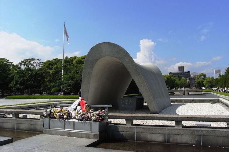 Hirohima Peace Memorial Park/ Wikimedia Commons
