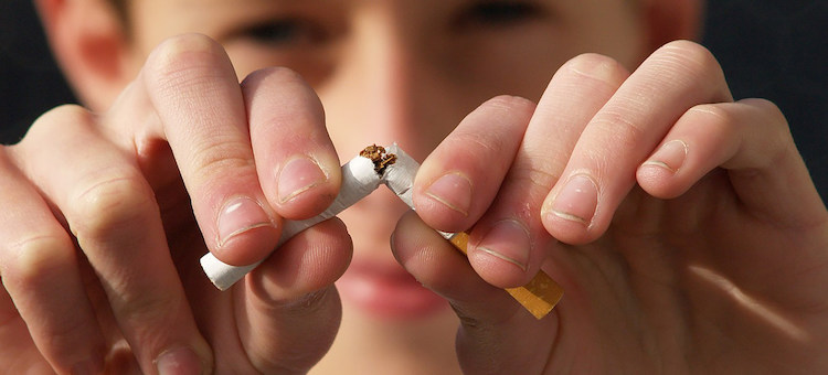 喫煙者は減少傾向にあるもののなお数百万人の命が脅かされている