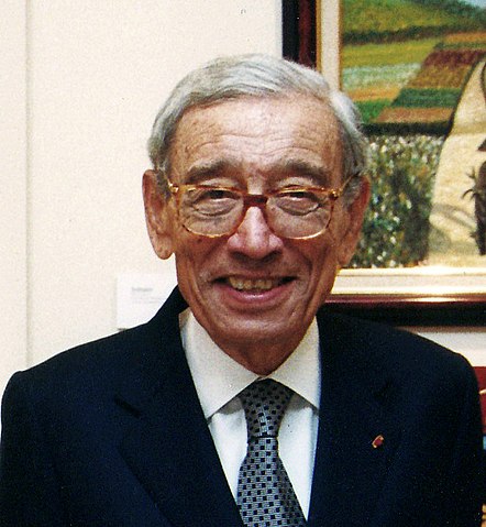 Boutros Boutros Ghali at Naela Chohan's art exhibition for the 2002 International Women's Day at UNESCO in Paris./ By Naelachohanboutrosghali, Public Domain