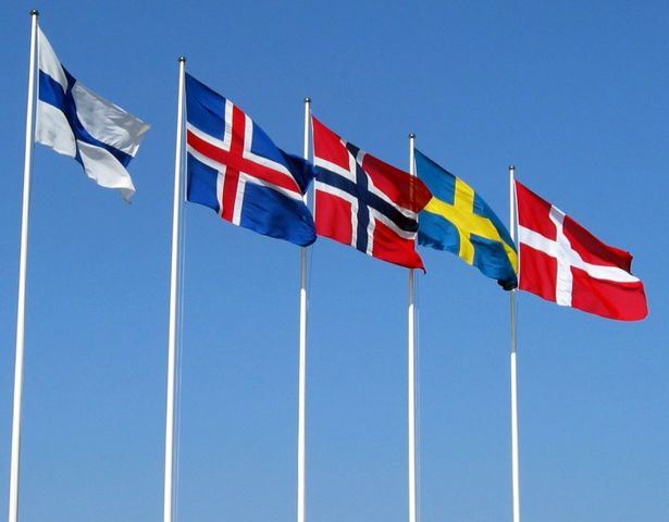 Flags of the Nordic countries - from left: Finland, Iceland, Norway, Sweden and Denmark. Taken outside Bella Center, Copenhagen. /Hansjorn, CC BY-SA 3.0