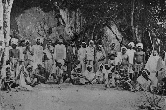 Newly arrived coolies in Trinidad/ Public Domain