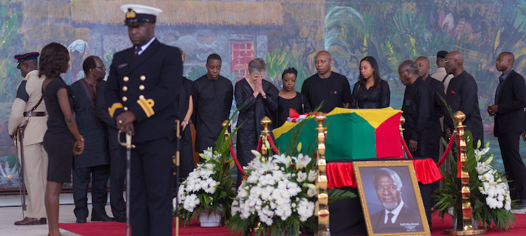 Surrounded by family, former Secretary-General Kofi Annanâs widow Nane pays final respects to her late husband in Accra, Ghana on 13 September 2018. Credit: UN Photo/Ben Malor