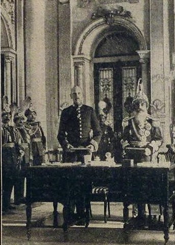 British envoy to Nepal William O’Connor and Prime Minister Chandra Shamsher after signing the treaty on 21 December 1923.
