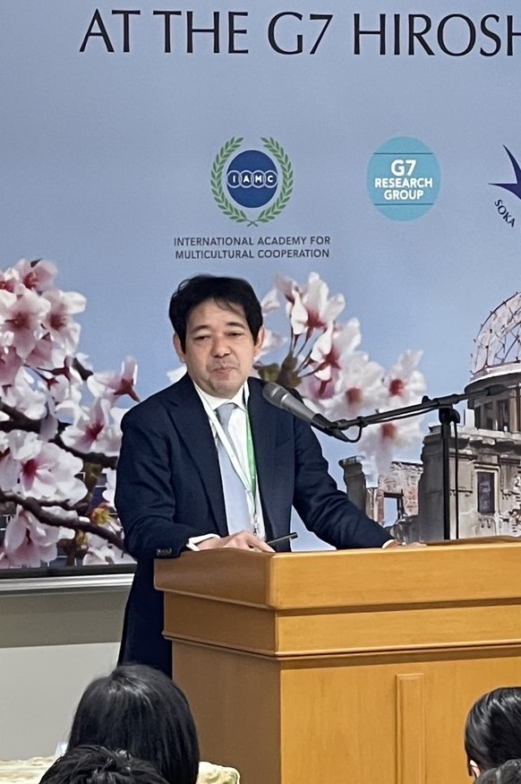 Takashi Ariyoshi, Deputy Secretary General, G7 Hiroshima Summit Secretariat; Director, Economic Policy Division, Ministry of Foreign Affairs, giving the keynote address. Credit: Katsuhiro Asagiri, Multimedia Director of IDN-INPS.