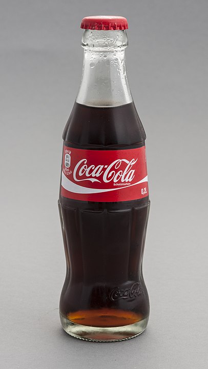 An image of a Coca-Cola bottle, 0.2 L/ By Ralf Roletschek - Own work, Public Domain